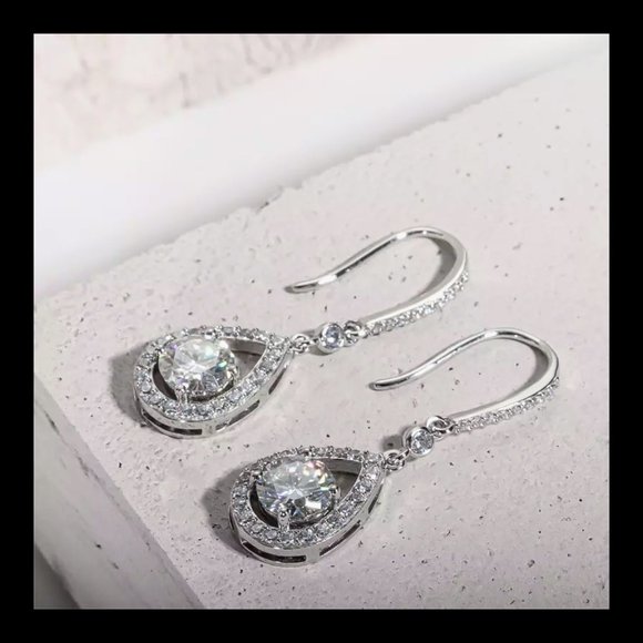 Certified 2ct. t.w. Diamond Brilliant Cut Dangle Earrings - Picture 5 of 16